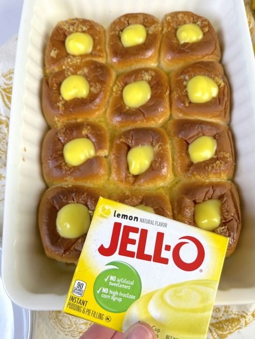 Lemon Cream Rolls