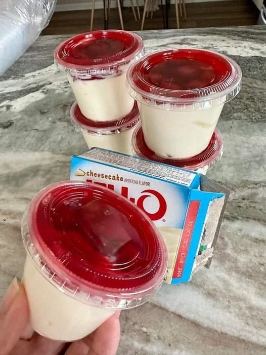 🧁 Keto Cheesecake Cups Recipe