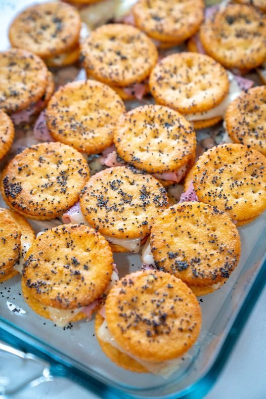 Weight Watchers-Friendly Ritz Cracker Party Sandwiches