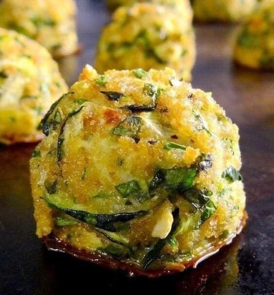Keto Zucchini Garlic Bites 😋