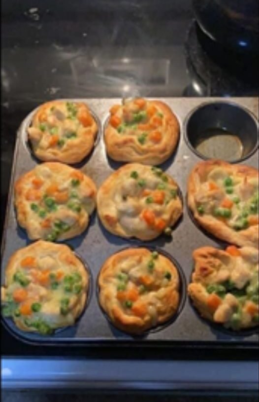 Easy mini chicken pot pies