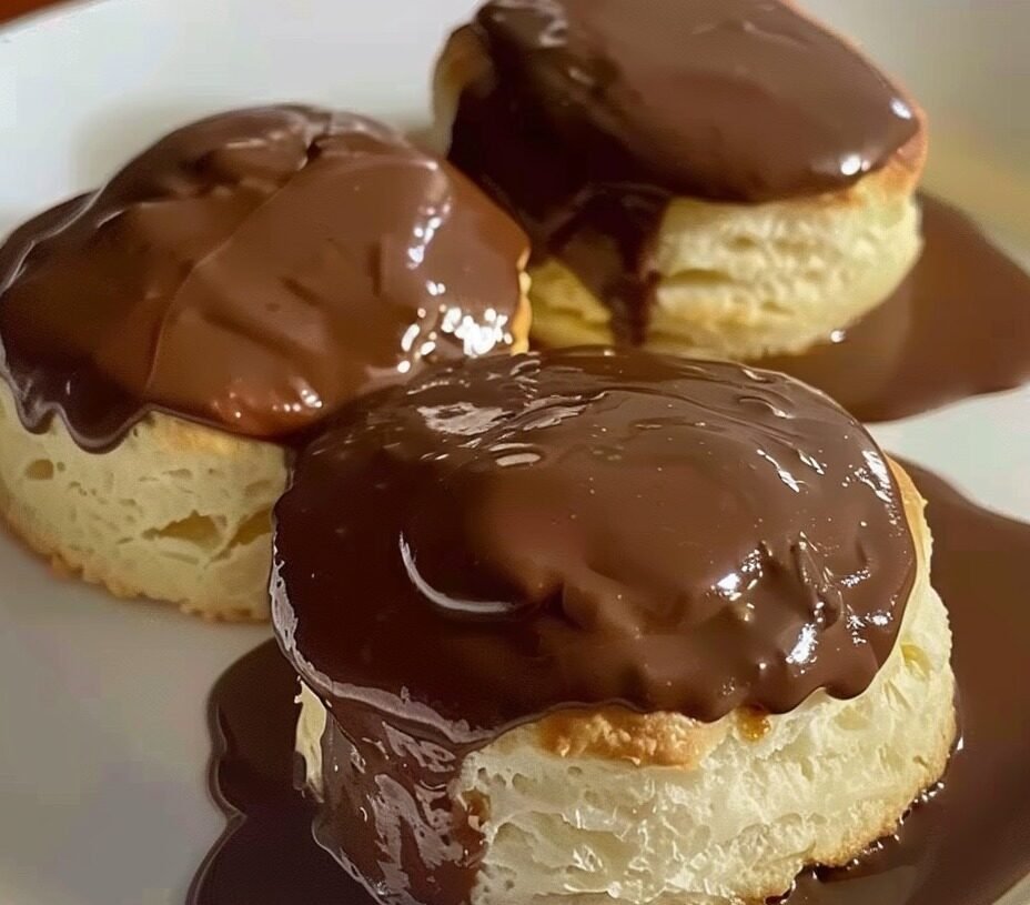 Weight Watchers-Friendly Chocolate Gravy and Biscuits