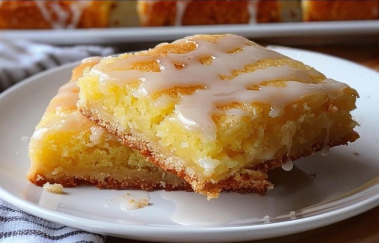 Keto Lemon Cake Bars 🍋