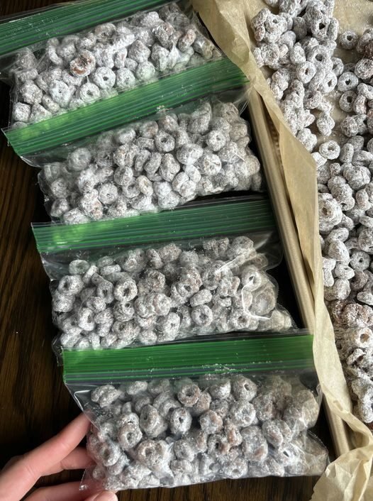 Weight Watchers-Friendly Muddy Buddy Bites