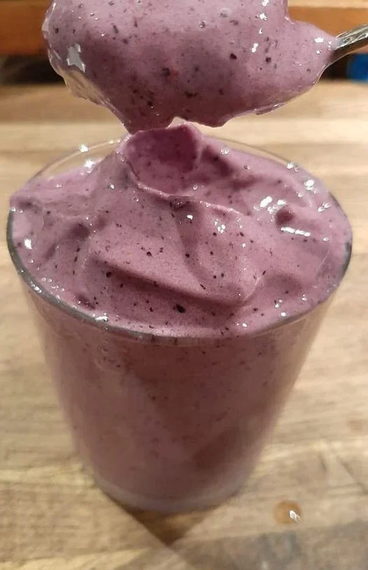 Simple Low-Carb Blueberry Ice Cream👌