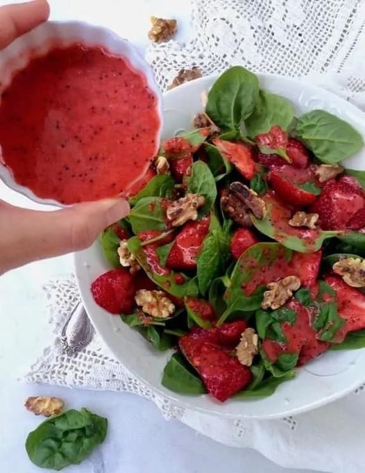 WW Strawberry Spinach Salad Recipe