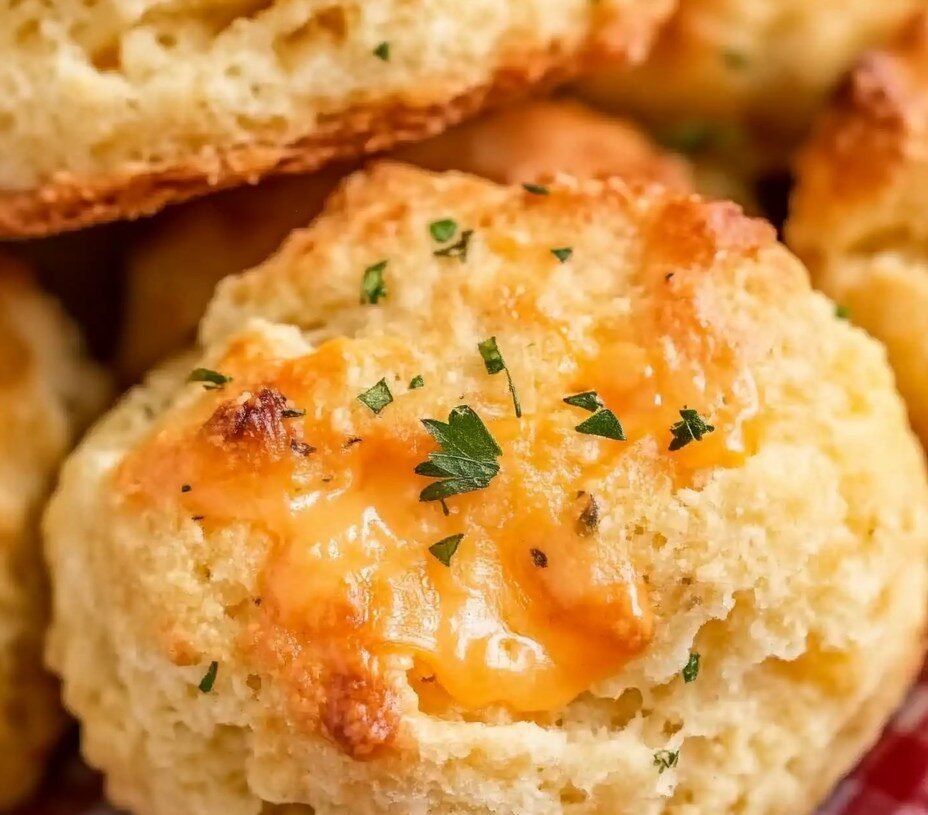 Weight Watchers Cheddar Biscuits (Low Points)