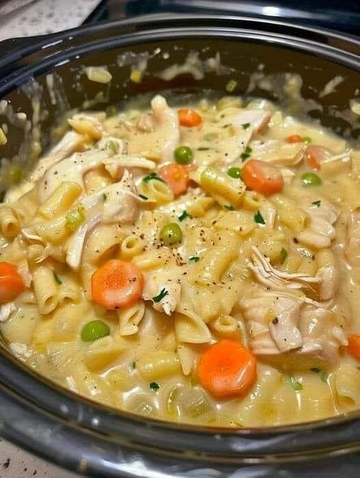 Crock Pot Chicken and Noodles