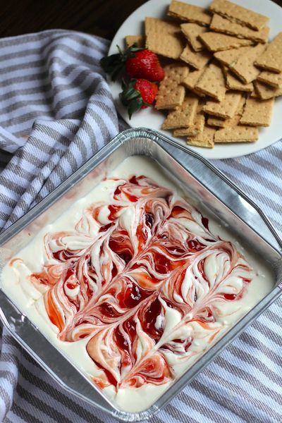 Low-Points Strawberry Cheesecake Dip