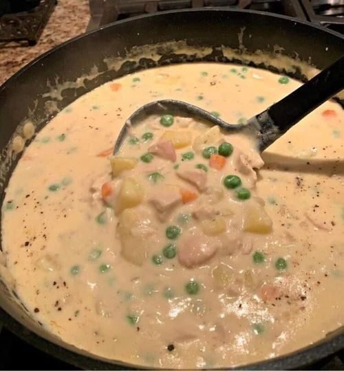 Skinny Chicken Pot Pie Soup