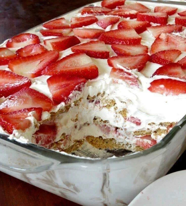 Keto Strawberry Cheesecake Icebox Cake Recipe