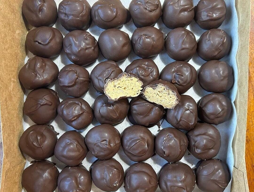 No-Bake Chocolate Peanut Butter Cookies 🍫🥜