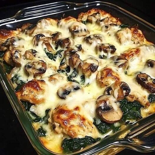 CHICKEN SPINACH AND MUSHROOM LOW CARB OVEN DISH