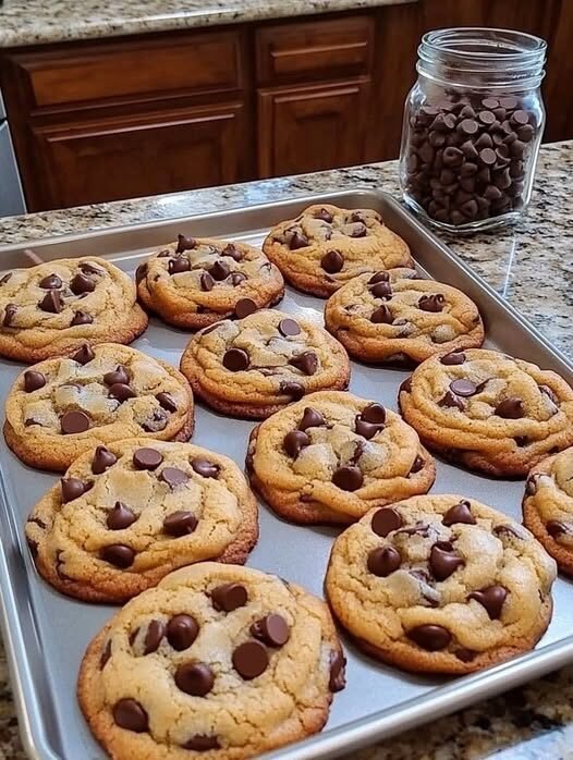 🍪 Keto Chocolate Chip Cookies (Low Carb, Gluten-Free)