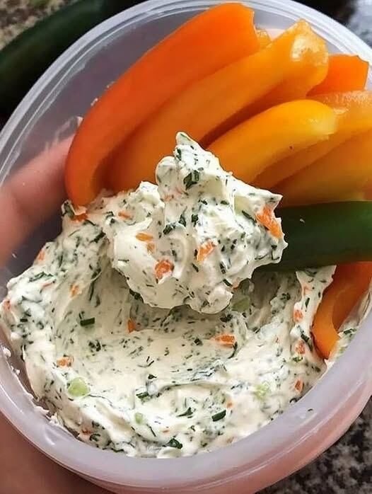 Keto Whipped Cream Cheese Veggie Dip