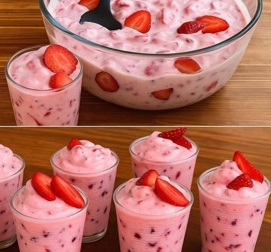 2-Minute Strawberry Yogurt Dessert