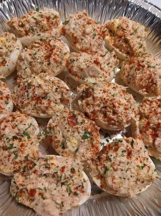 🥚 Tuna Stuffed Deviled Eggs (WW-Friendly)