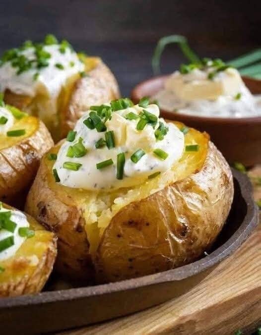 🌿 Mediterranean Air Fryer Baked Potatoes