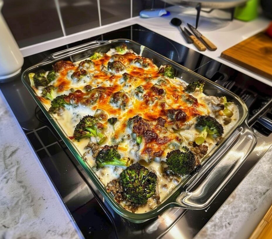 🧀🥦 Cheesy Beef & Broccoli Casserole (Low-Carb Comfort Food)