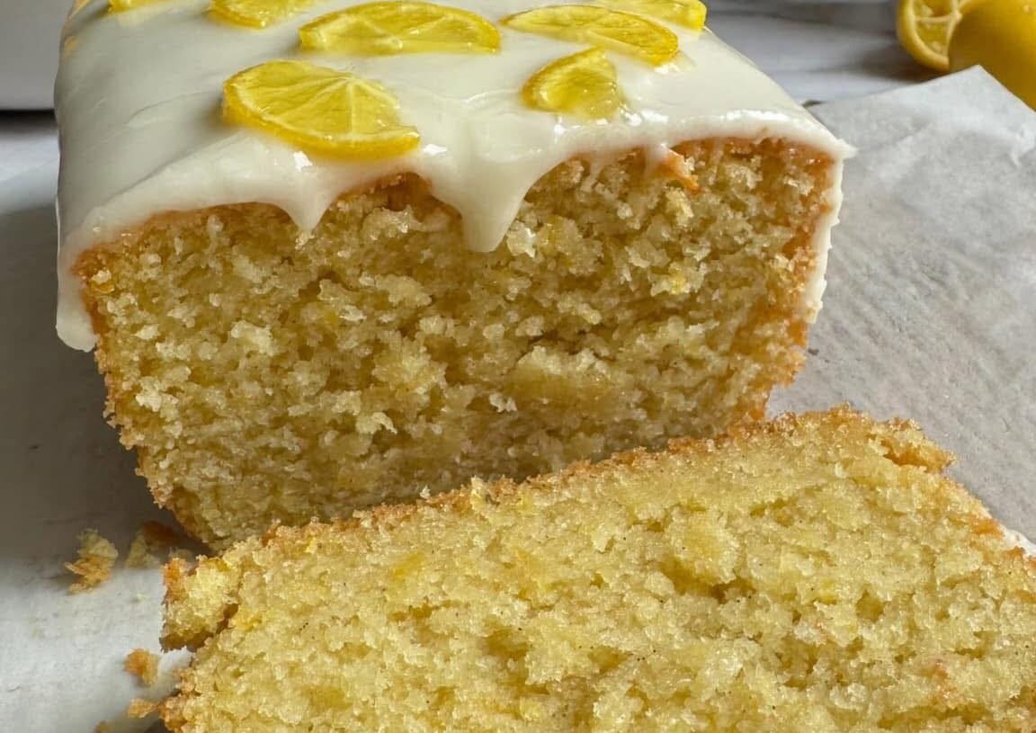 🍋 Moist & Fluffy 3-Ingredient Lemon Cake –
