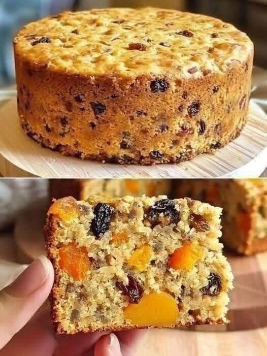 🍰 Moist Oatmeal, Apple & Carrot Cake with Dried Fruits and Nuts