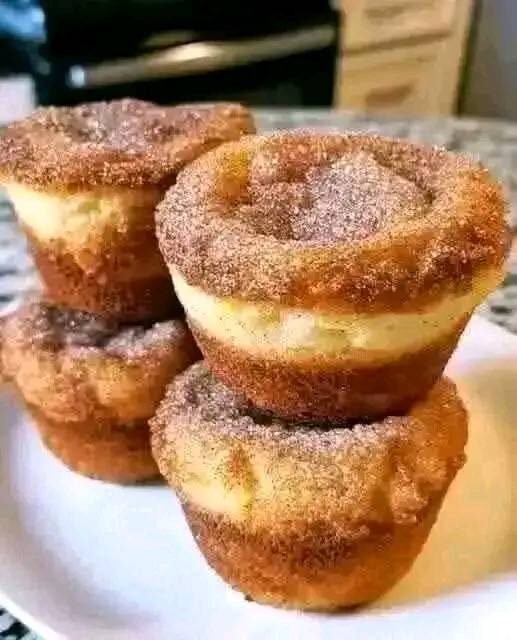 Easy 3-Ingredient Breakfast Muffins (Cinnamon Sugar Delight)