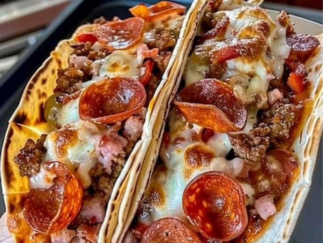 Keto Pizza Tacos