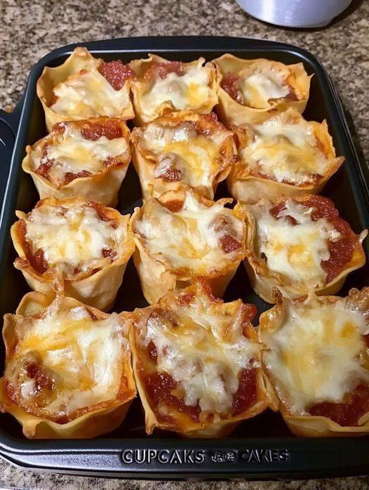 Cheesy Lasagna Cupcakes