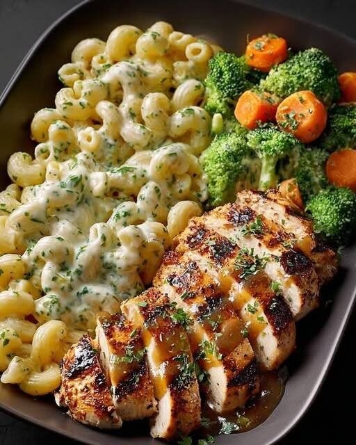 Ultimate High-Protein Garlic Herb Chicken with Creamy Protein Mac & Cheese and Roasted Broccoli