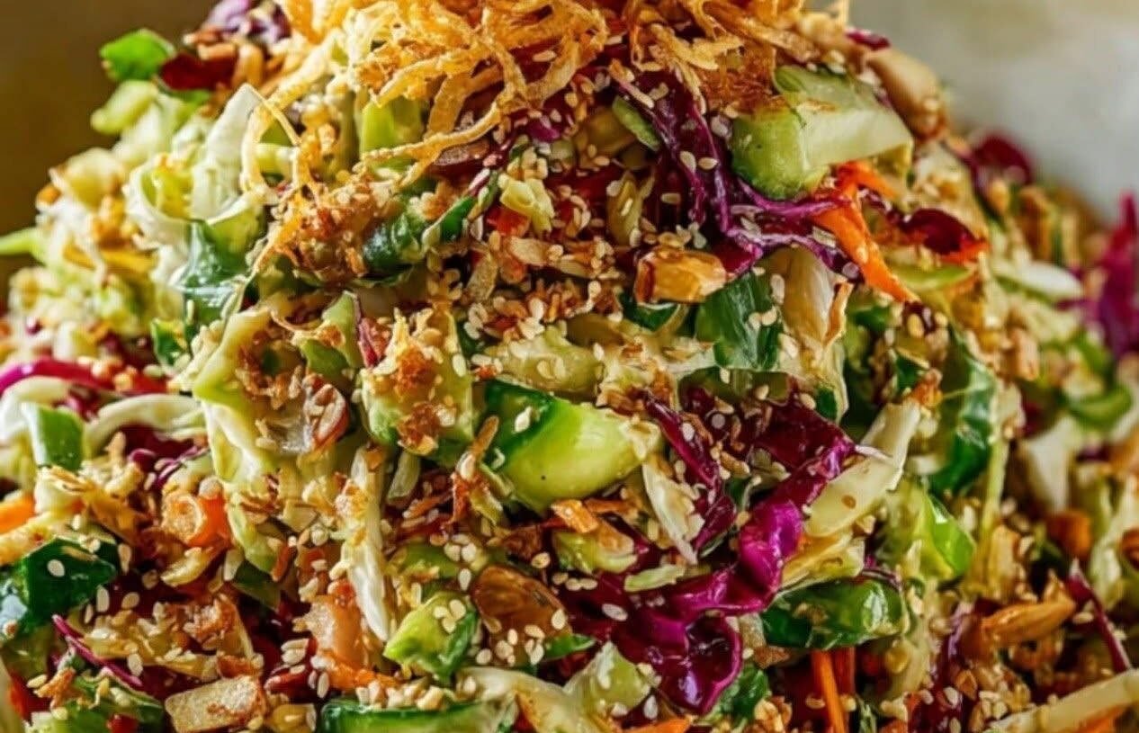 🥗🥢 Crunchy Asian Salad (Quick Recipe)