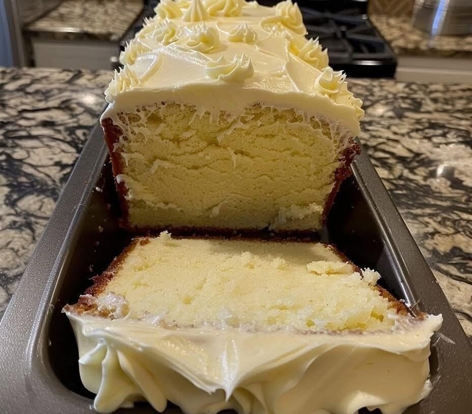 🍋🍰 3-Ingredient Lemon Cake (Quick Recipe)
