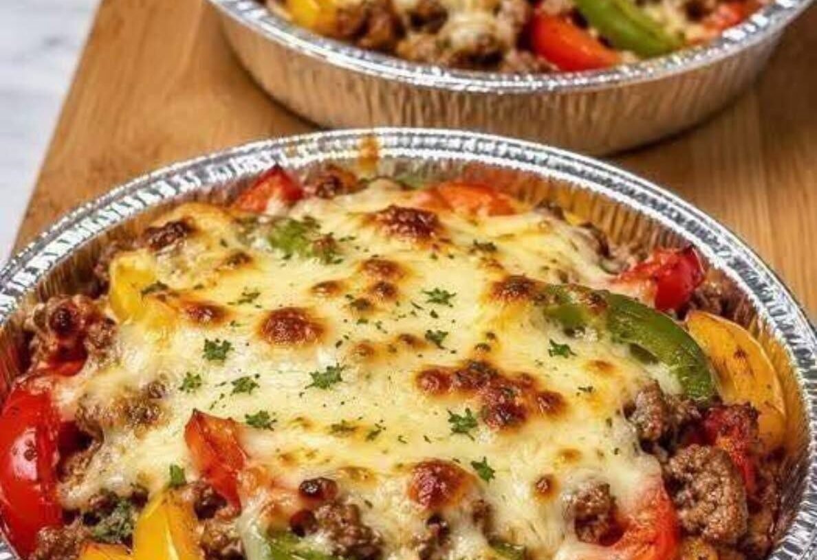 Crustless Pizza Bowl with Lean Beef, Peppers & Mozzarella
