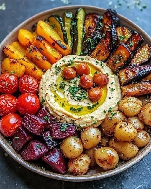 🥗 Roasted Veggie & Hummus Bowl