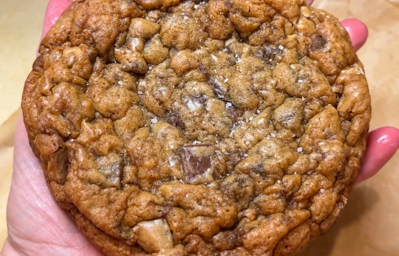 Giant Bakery-Style Chocolate Chip Cookie