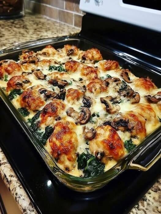 Creamy Chicken, Spinach & Mushroom Bake